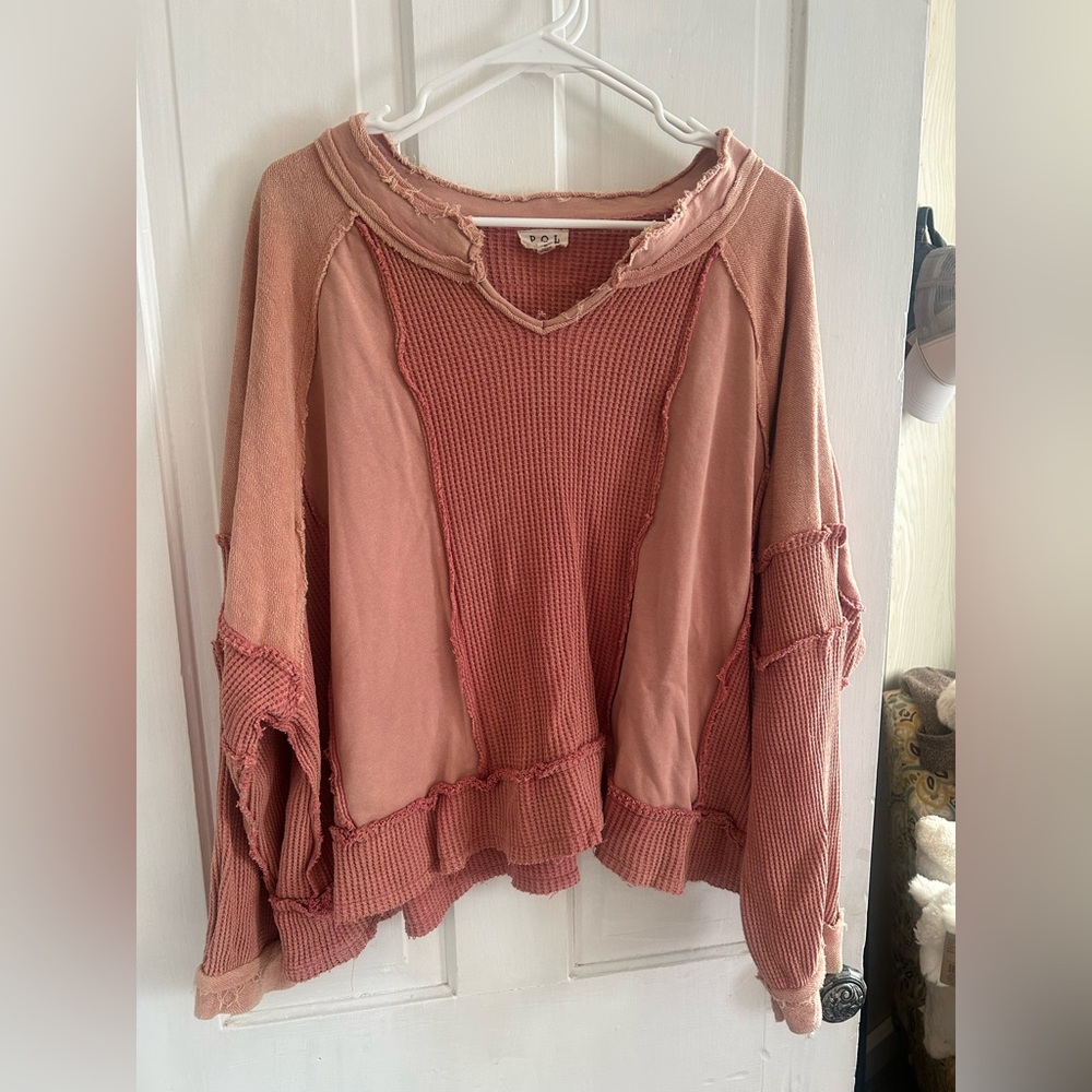 POL Textured Knit Sweater in Warm red